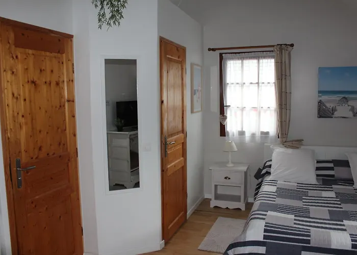 Devalpierre Adult Only * Glanville